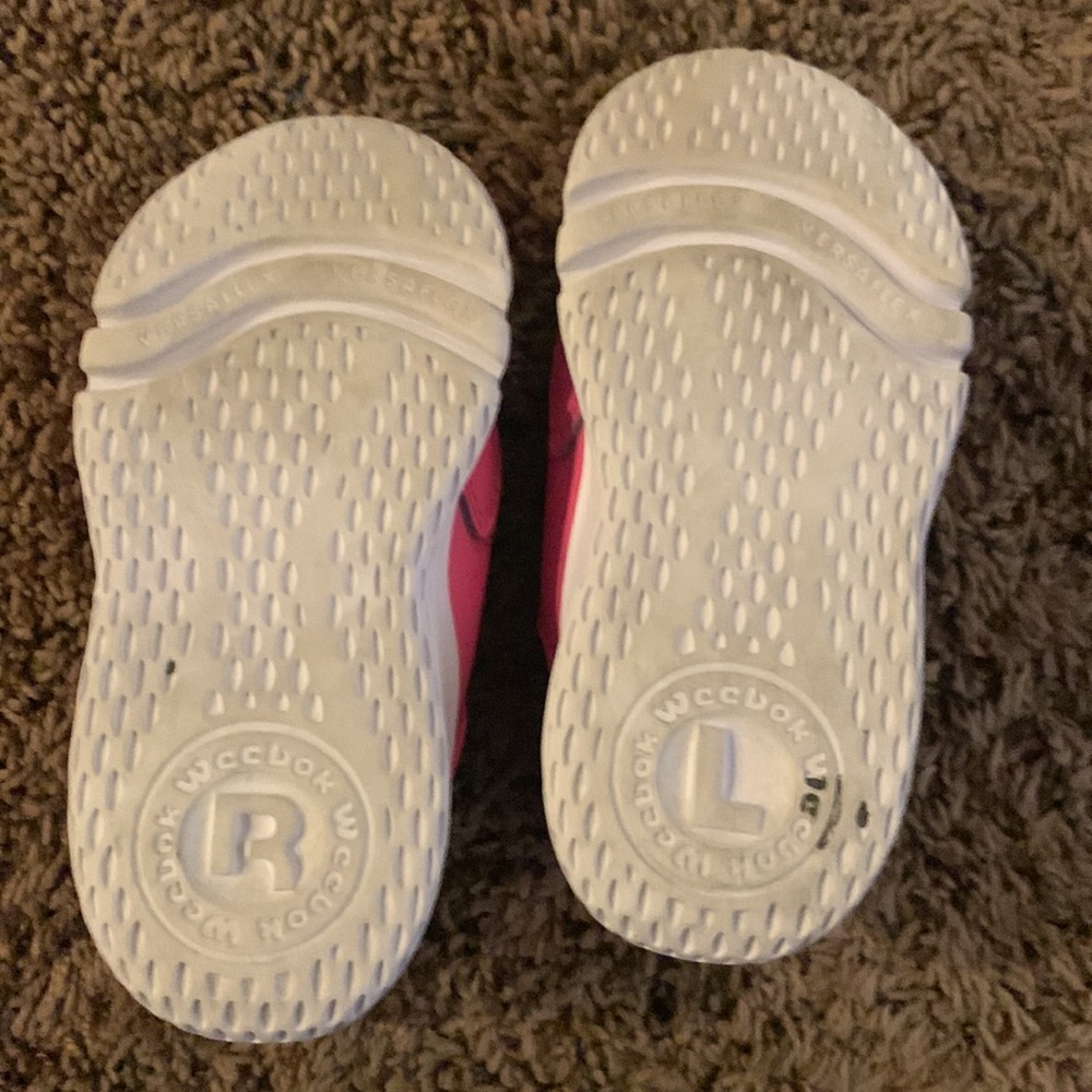 Toddler Reebok Shoes - Picture 12 of 13